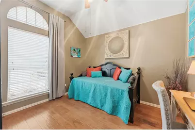 816 W Lonesome Dove Trail, Arlington, TX 76001 - Photo 23