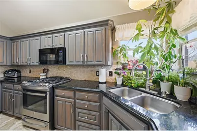 816 W Lonesome Dove Trail, Arlington, TX 76001 - Photo 15