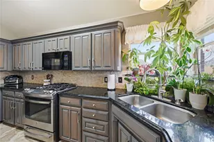 816 W Lonesome Dove Trail, Arlington, TX 76001 - Photo 15