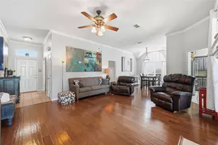 816 W Lonesome Dove Trail, Arlington, TX 76001 - Photo 7