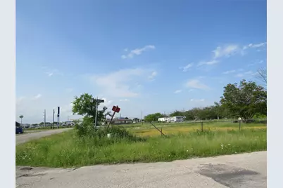 207 Newell Drive, Hudson Oaks, TX 76087 - Photo 3