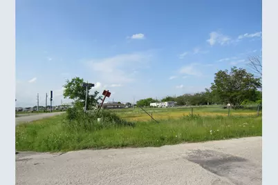 207 Newell Drive, Hudson Oaks, TX 76087 - Photo 17