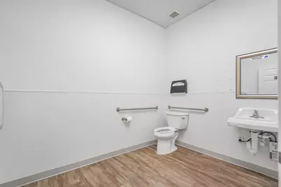 204 S Main Street, Cleburne, TX 76033 - Photo 9