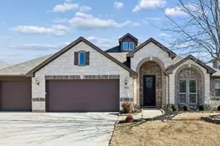 1013 Ponderosa Drive, Aubrey, TX 76227 - Photo 1