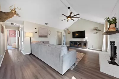 6520 Kary Lynn Drive S, Watauga, TX 76148 - Photo 5