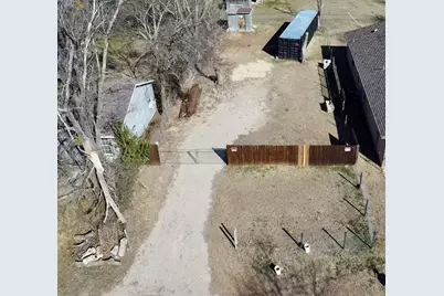 430 Sabine Avenue, Cleburne, TX 76031 - Photo 1