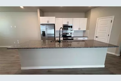 916 16th Street #54, Argyle, TX 76226 - Photo 3