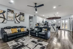 719 Meadowbrooke Cir, Duncanville, TX 75137 - Photo 3