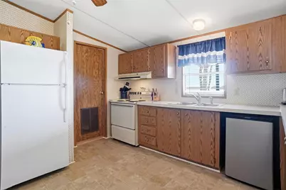 4433 Wildwood Circle, Granbury, TX 76049 - Photo 11