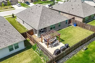 702 Stampede Ln, Princeton, TX 75407 - Photo 3