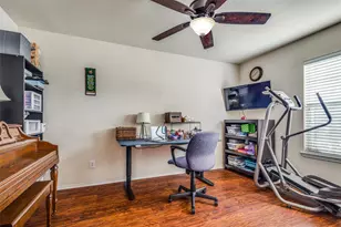 6025 Goldenrod Dr, Denton, TX 76208 - Photo 17