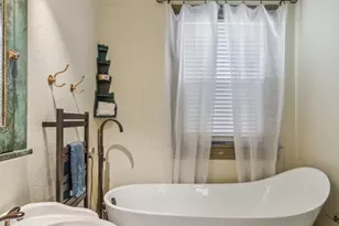 819 S Crockett St, Sherman, TX 75090 - Photo 23