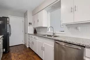 2404 17th St, Plano, TX 75074 - Photo 9