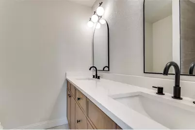 704 Turner Boulevard, Grand Prairie, TX 75050 - Photo 21