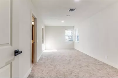 704 Turner Boulevard, Grand Prairie, TX 75050 - Photo 23