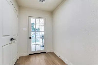704 Turner Boulevard, Grand Prairie, TX 75050 - Photo 3