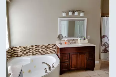 10900 Alexandria Drive, Frisco, TX 75035 - Photo 13