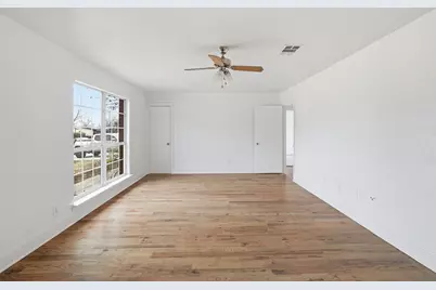 202 E Linda Drive, Garland, TX 75041 - Photo 7