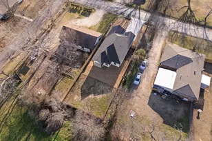 1202 N Breckenridge St, Ennis, TX 75119 - Photo 33