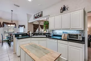 7928 Fox Chase Dr, Arlington, TX 76001 - Photo 13