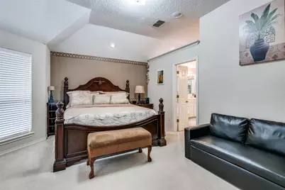 7928 Fox Chase Drive, Arlington, TX 76001 - Photo 17