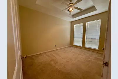 2705 Water Oak Drive, Grand Prairie, TX 75052 - Photo 11