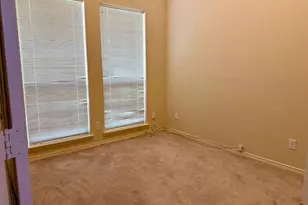 2705 Water Oak Dr, Grand Prairie, TX 75052 - Photo 13