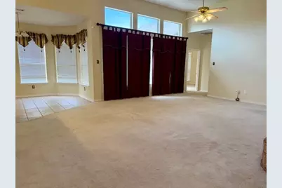 2705 Water Oak Drive, Grand Prairie, TX 75052 - Photo 5