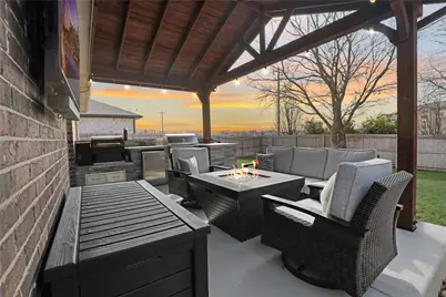 813 Williams Way, Van Alstyne, TX 75495 - Photo 1