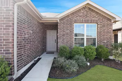 813 Williams Way, Van Alstyne, TX 75495 - Photo 3