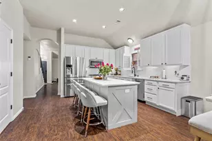 2005 Michelle Creek Dr, Little Elm, TX 75068 - Photo 9