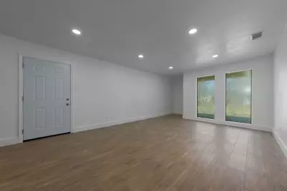 1007 W Sanford Street #D, Arlington, TX 76012 - Photo 5