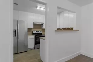 1007 W Sanford St, Arlington, TX 76012 - Photo 7