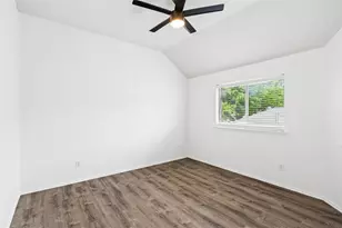 9009 Water Oak Dr, Arlington, TX 76002 - Photo 13