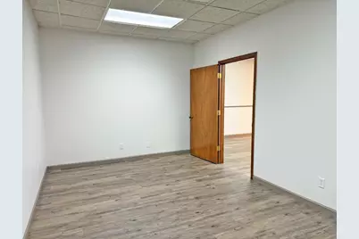 103 E Henderson. Street, Cleburne, TX 76031 - Photo 11