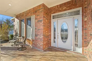 143 Southwood Dr, Burleson, TX 76028 - Photo 3