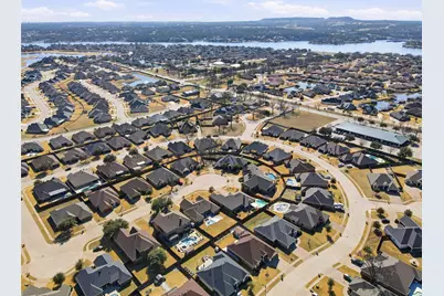 1401 Joshua Way, Granbury, TX 76048 - Photo 31