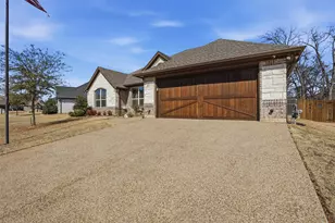 1401 Joshua Way, Granbury, TX 76048 - Photo 3