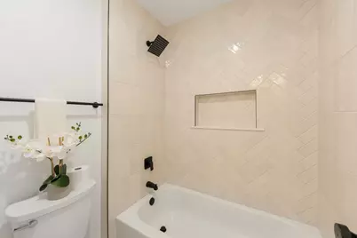 2812 Crooked Creek Drive, Carrollton, TX 75007 - Photo 25