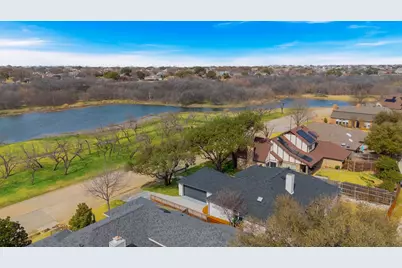 2812 Crooked Creek Drive, Carrollton, TX 75007 - Photo 35