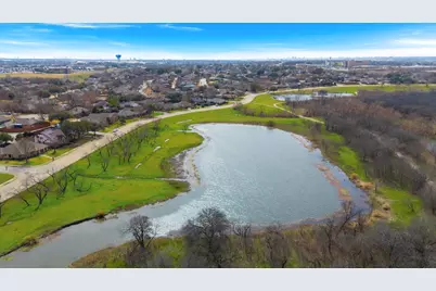 2812 Crooked Creek Drive, Carrollton, TX 75007 - Photo 29