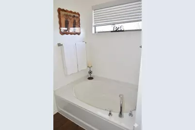 502 Glenwood Street, Gainesville, TX 76240 - Photo 17
