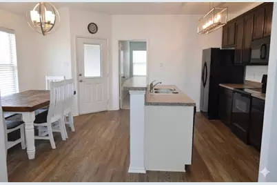 502 Glenwood Street, Gainesville, TX 76240 - Photo 9