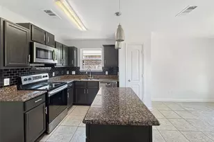 6133 Chalk Hollow Dr, Fort Worth, TX 76179 - Photo 13