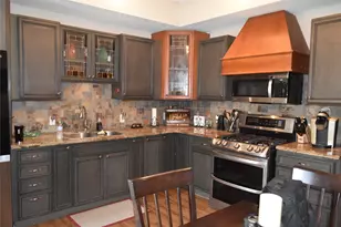 802 Hulme, Bowie, TX 76230 - Photo 9