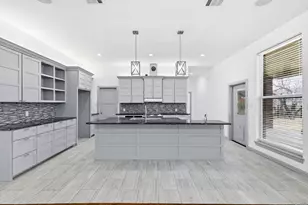 2541 Town View Dr, Cedar Hill, TX 75104 - Photo 5