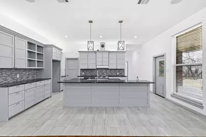 2541 Town View Drive, Cedar Hill, TX 75104 - Photo 5