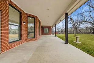 2541 Town View Dr, Cedar Hill, TX 75104 - Photo 13