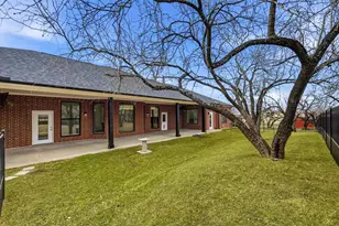 2541 Town View Dr, Cedar Hill, TX 75104 - Photo 7