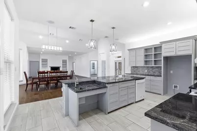 2541 Town View Drive, Cedar Hill, TX 75104 - Photo 5